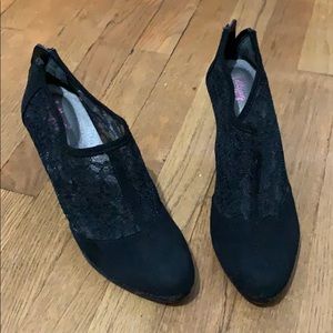 black lace heels
